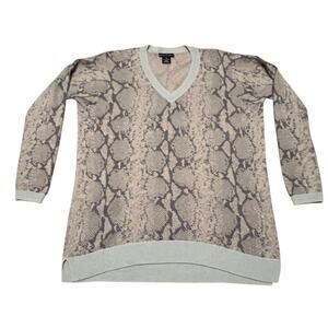 SOFIA CASHMERE 100% Cashmere Tan Gray Snake Skin Print V-Neck Sweater MED